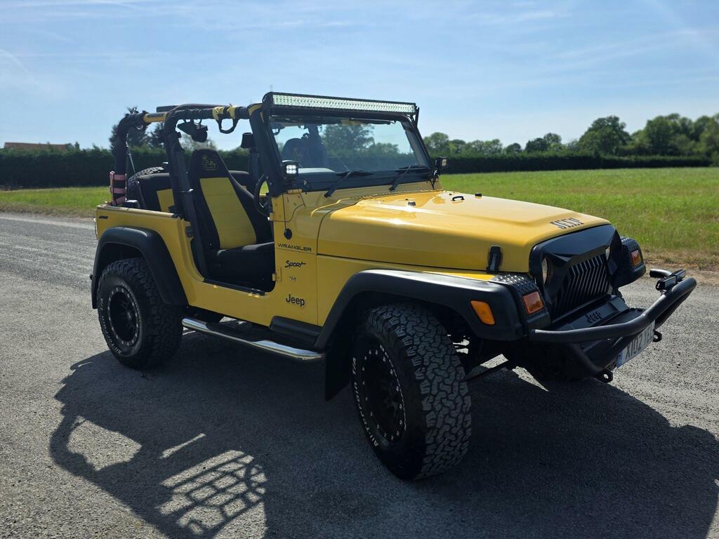 Jeep Wrangler 2.5 Sport Soft Top 4X4 Yellow