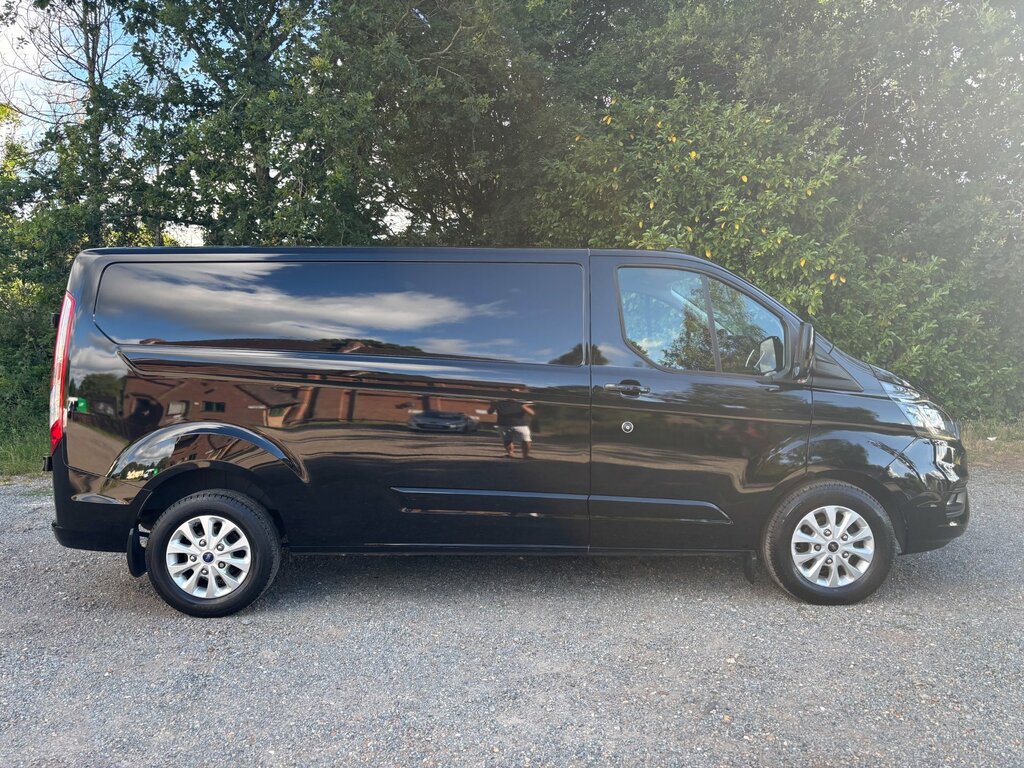 Ford Transit Custom 2.0 300 Ecoblue Limited Panel Van YM72OET Black #2