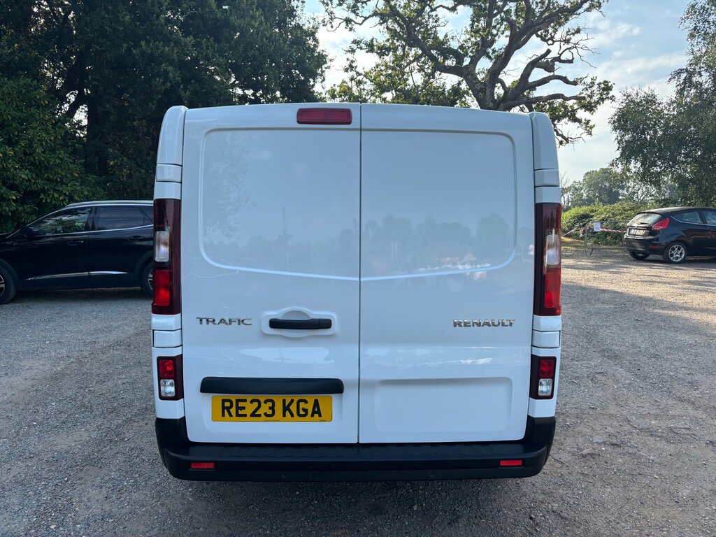 Renault Trafic 2.0 Dci Blue Sl28 Business Panel Van M White #4
