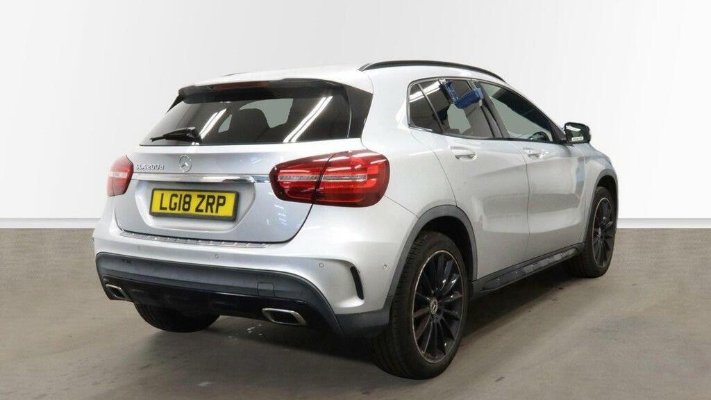 Mercedes-Benz GLA Class 2.1 Gla200d Amg Line Premium 7G-dct Euro 6 Ss Silver #4