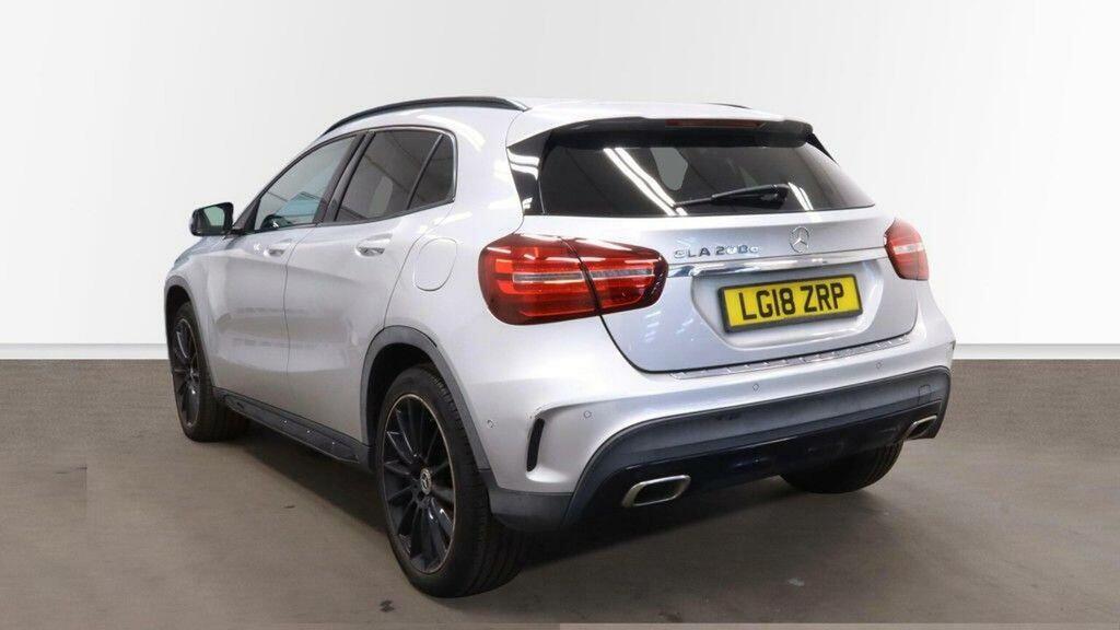 Mercedes-Benz GLA Class 2.1 Gla200d Amg Line Premium 7G-dct Euro 6 Ss Silver #3
