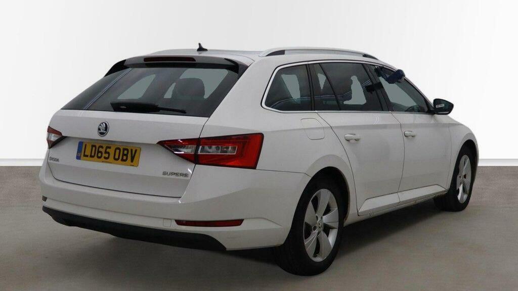 Skoda Superb 2.0 Tdi Se Business Euro 6 Ss White #4