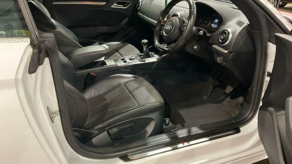 Audi A3 Cabriolet Se Black #12