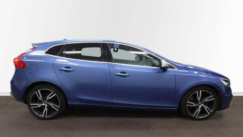 Volvo V40 2.0 D3 R-design Pro Euro 6 Ss Blue #3