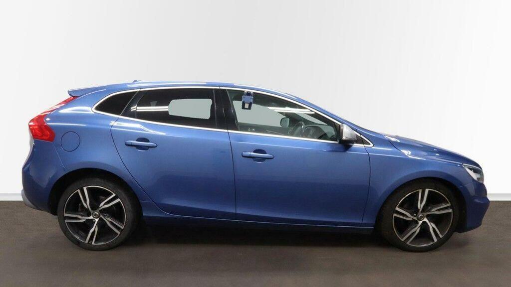 Volvo V40 2.0 D2 R-design Pro Euro 6 Ss Blue #3