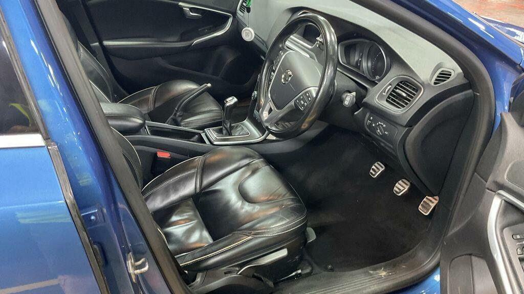 Volvo V40 D3 4 Cyl 150 Silver #10