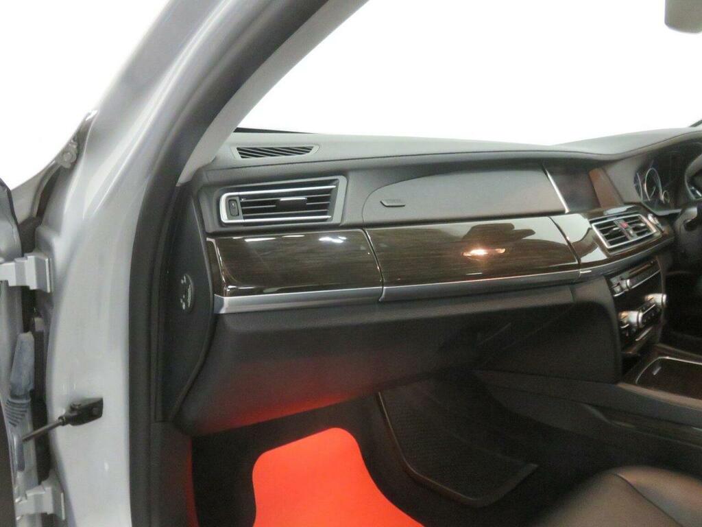 BMW 7 Series 740I M Sport Grey #23
