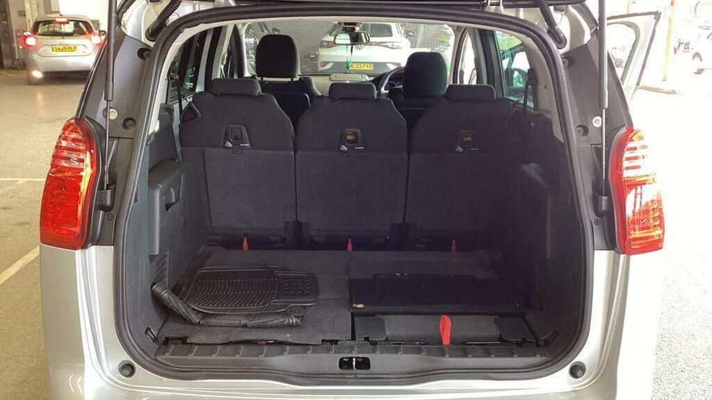 Peugeot 5008 Active Blue Hdi Ss Black #9