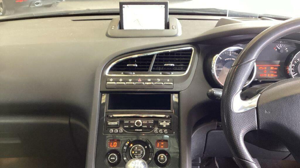 Peugeot 5008 Active Blue Hdi Ss Black #13