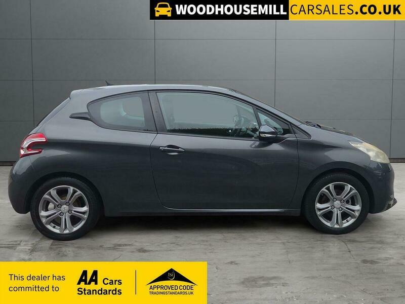 Peugeot 208 Active White #7