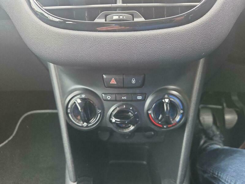 Peugeot 208 Active White #13