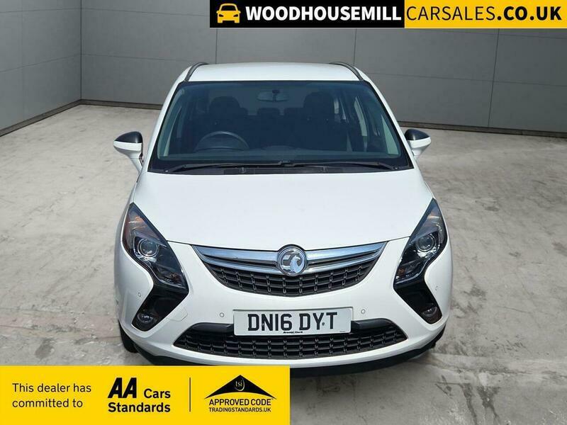 Vauxhall Zafira 1.4I Turbo Exclusiv Euro White #2