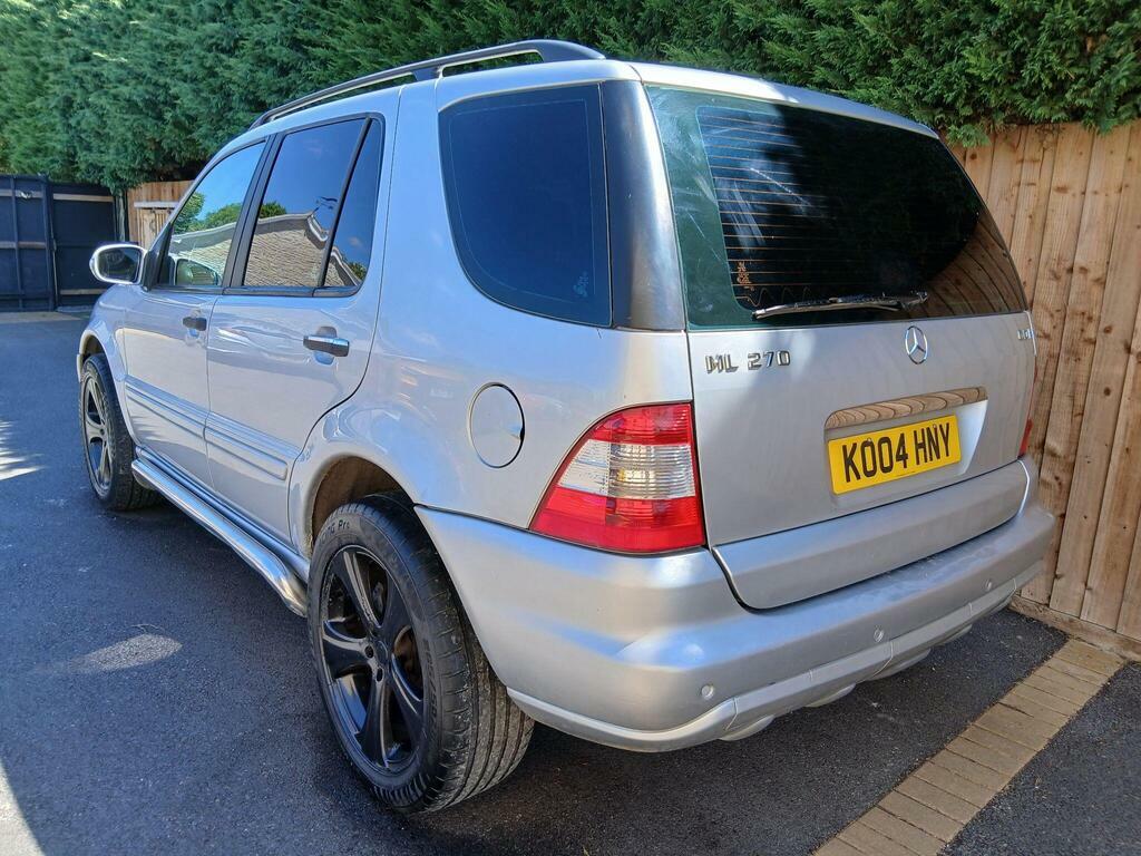 Mercedes-Benz M Class 2.7 Ml270 Cdi Silver #3