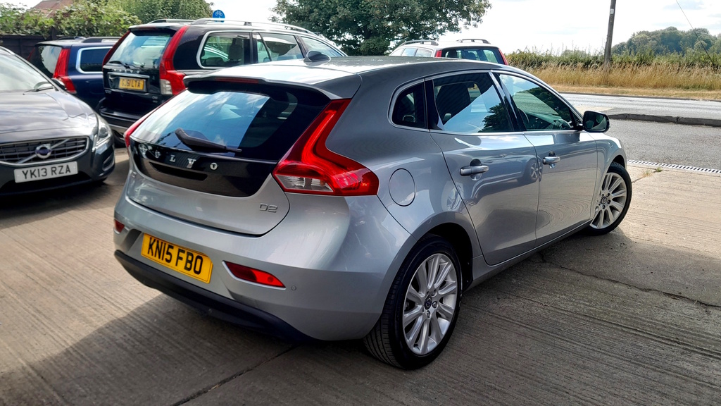 Volvo V40 Vehicle Details Price - 8495 Make Volvo Model V Silver #4