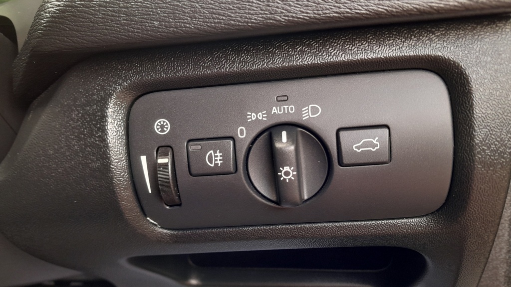 2015 Volvo V40