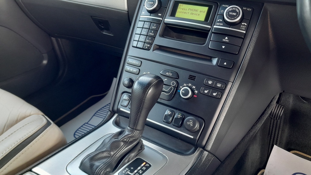 Volvo XC90 2.4 D5 200 R Black #13