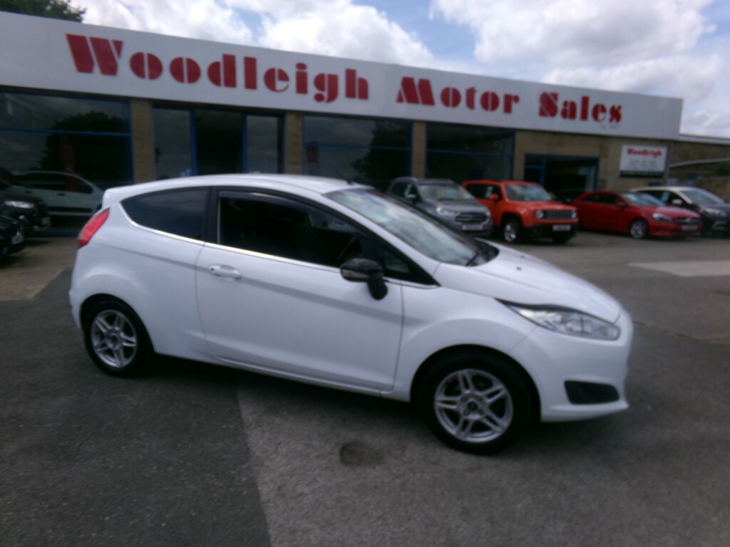 Ford Fiesta 1.25 Zetec Hatchback Euro 5 82  #2