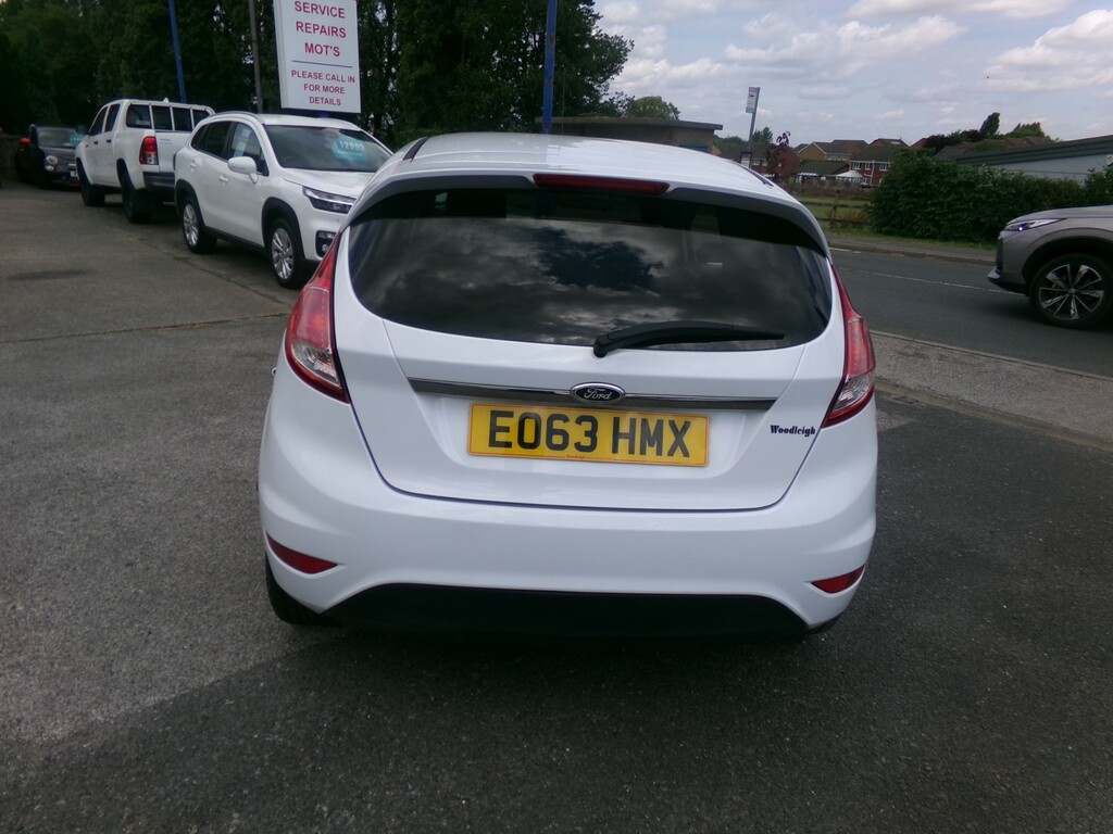 Ford Fiesta 1.25 Zetec Hatchback Euro 5 82  #5
