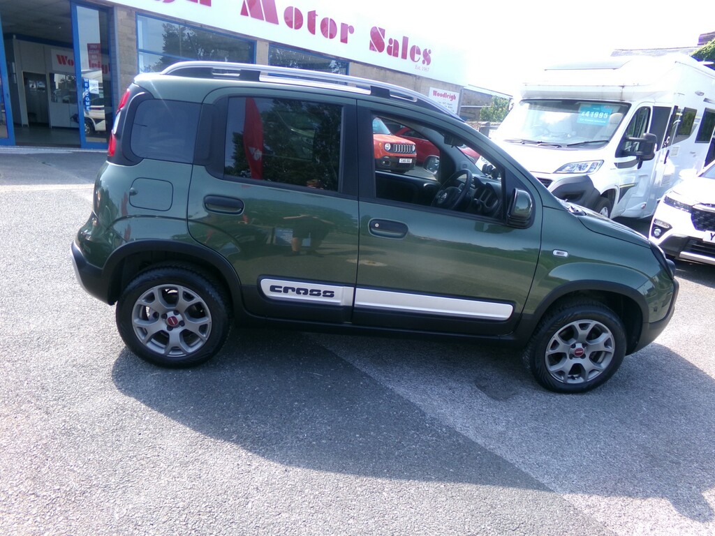 Fiat Panda 0.9 Twinair Cross Hatchback Euro Red #4