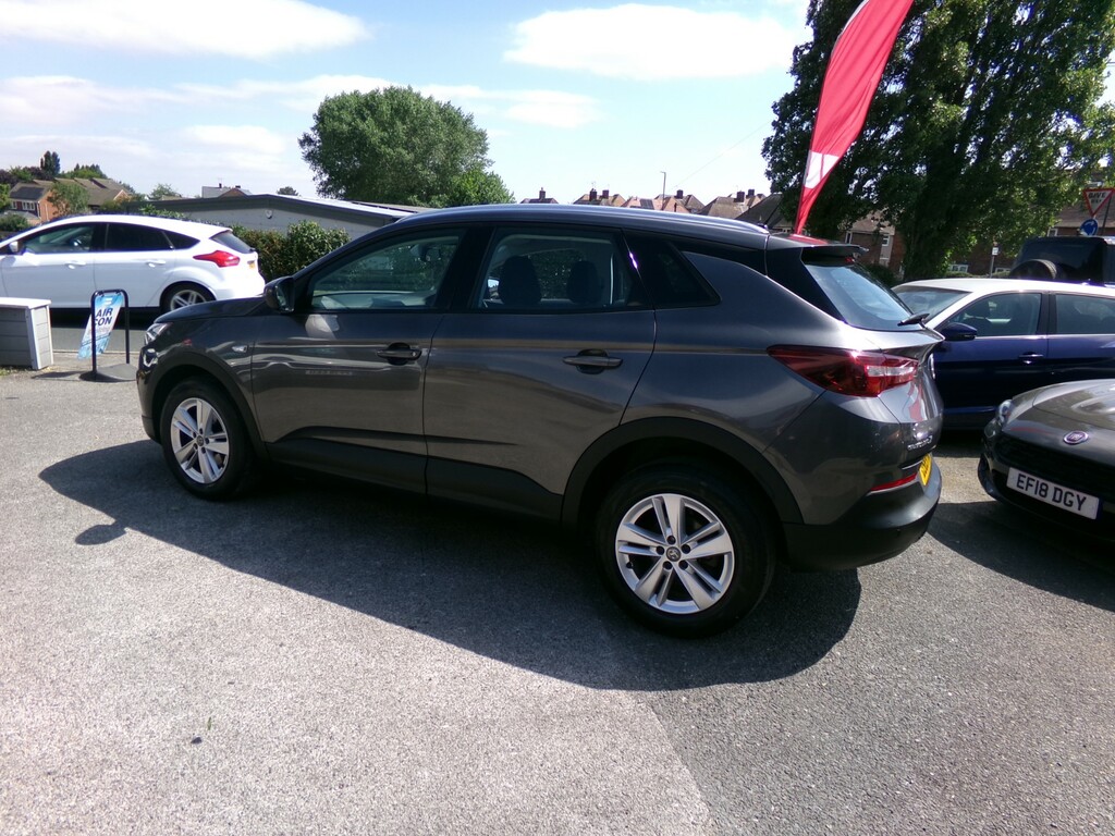 Vauxhall Grandland X 1.5 Turbo D Blueinjection Se Suv  #5