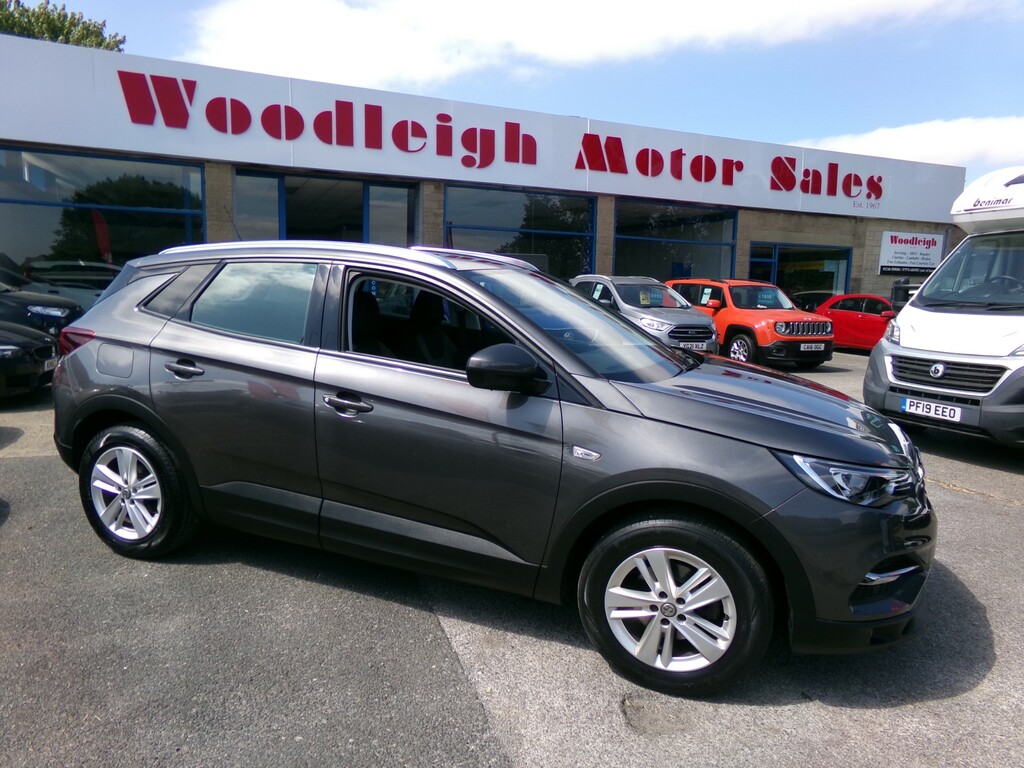 Vauxhall Grandland X 1.5 Turbo D Blueinjection Se Suv  #2