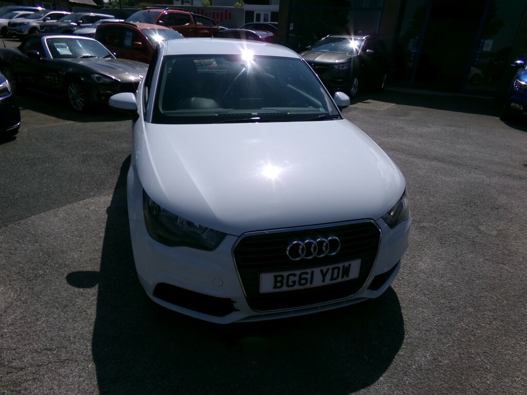 Audi A1 1.6 Tdi Se Hatchback Euro 5 Ss  #3