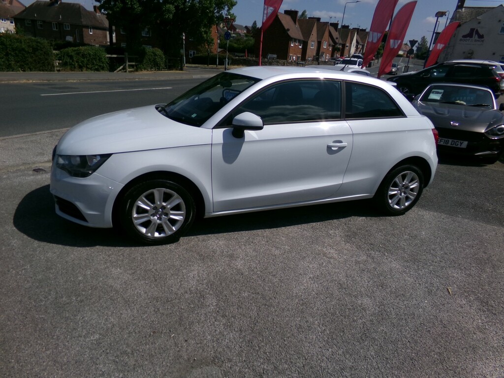 Audi A1 1.6 Tdi Se Hatchback Euro 5 Ss  #4