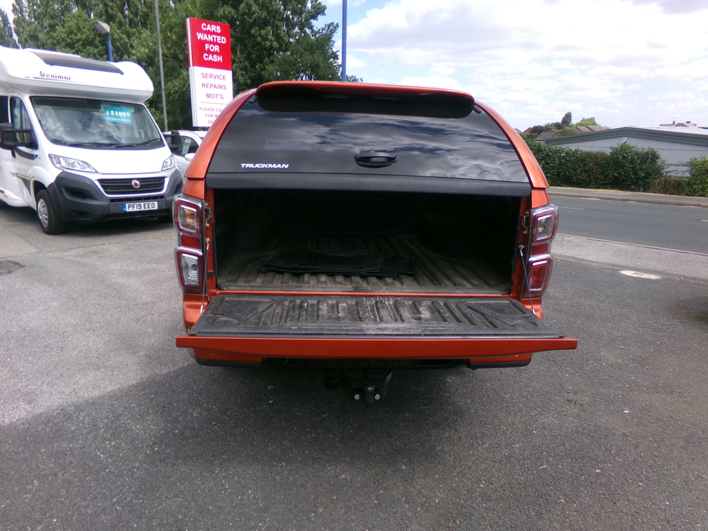 Isuzu D-Max 1.9 V-cross Double Cab 4X4 No Vat Black #8