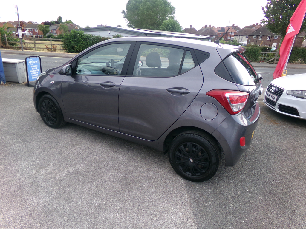 Hyundai I10 1.2 Se Hatchback Euro 5 87 Ps  #5