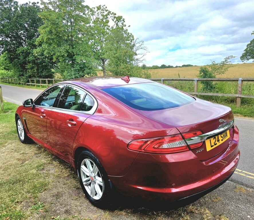Jaguar XF 2.2 D Luxury Red #2