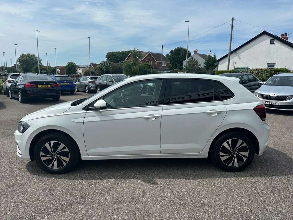 Volkswagen Polo 2021 1.0 Tsi Match Hatchback Eur PJ21OMB White #4