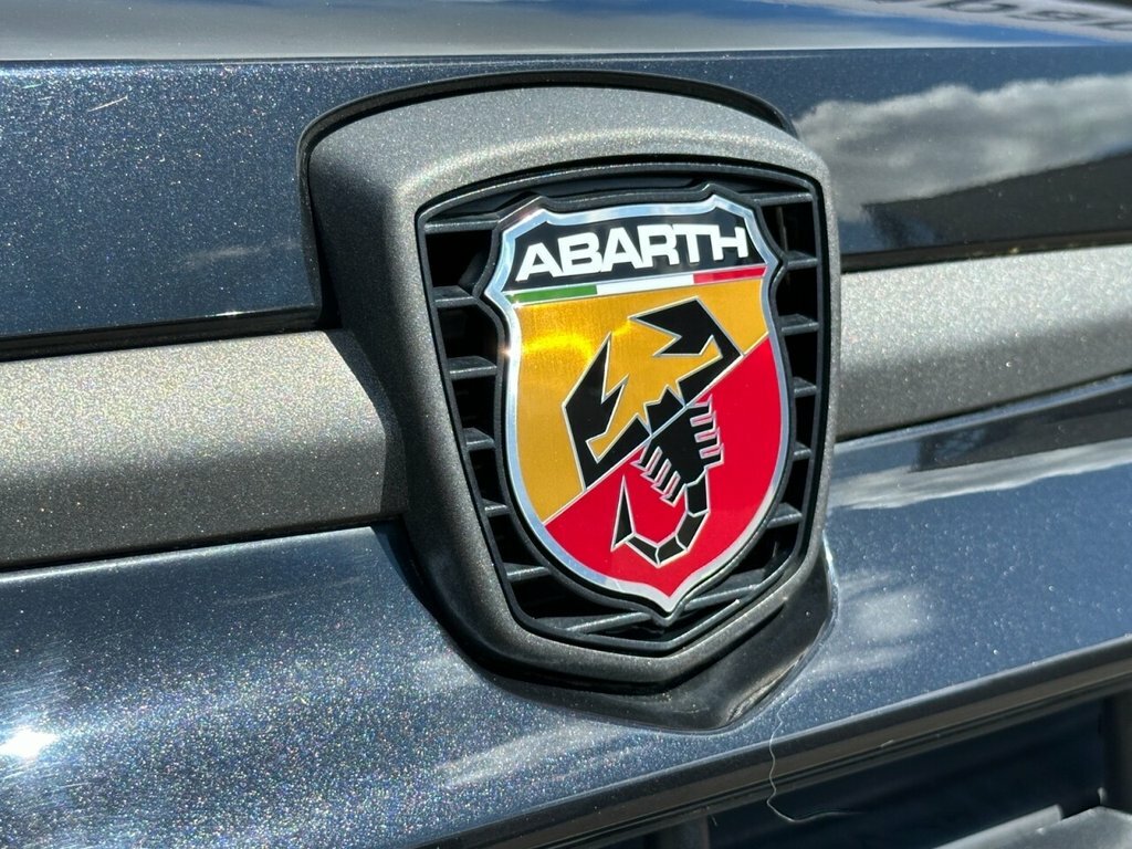 Abarth 695   #43