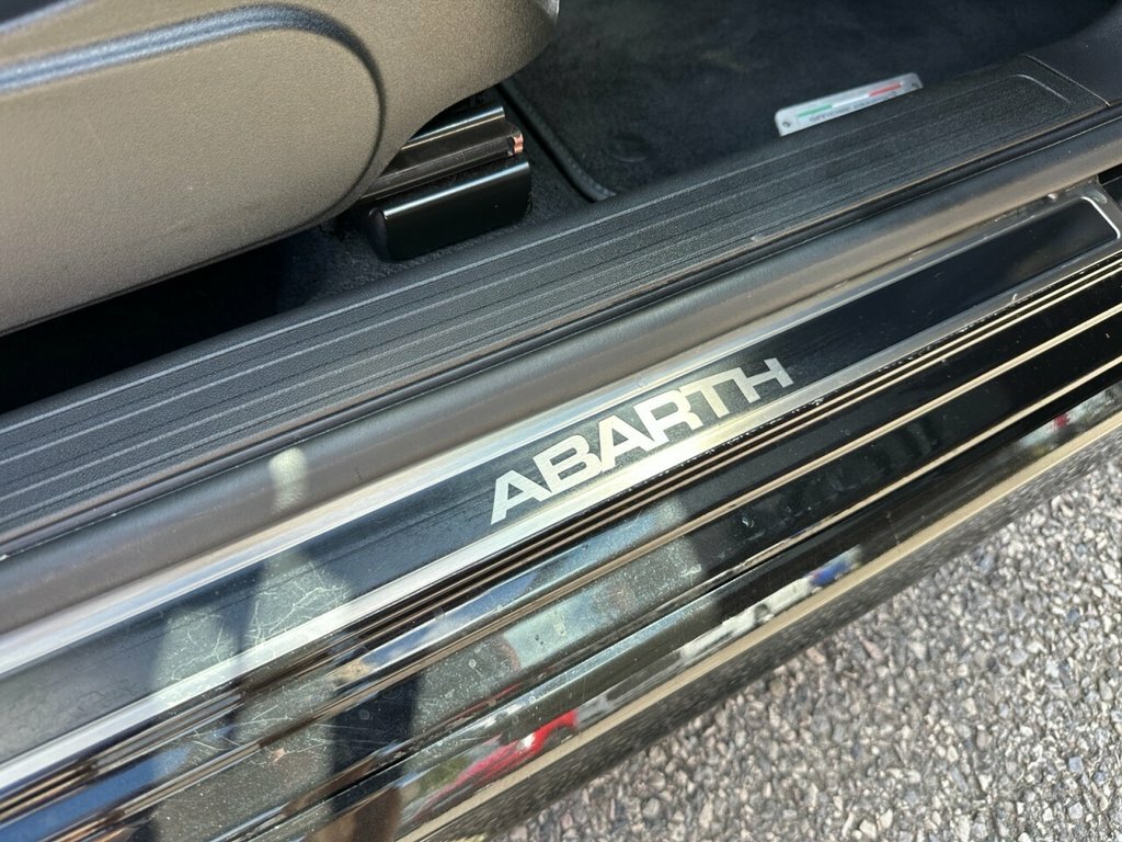 Abarth 695   #83