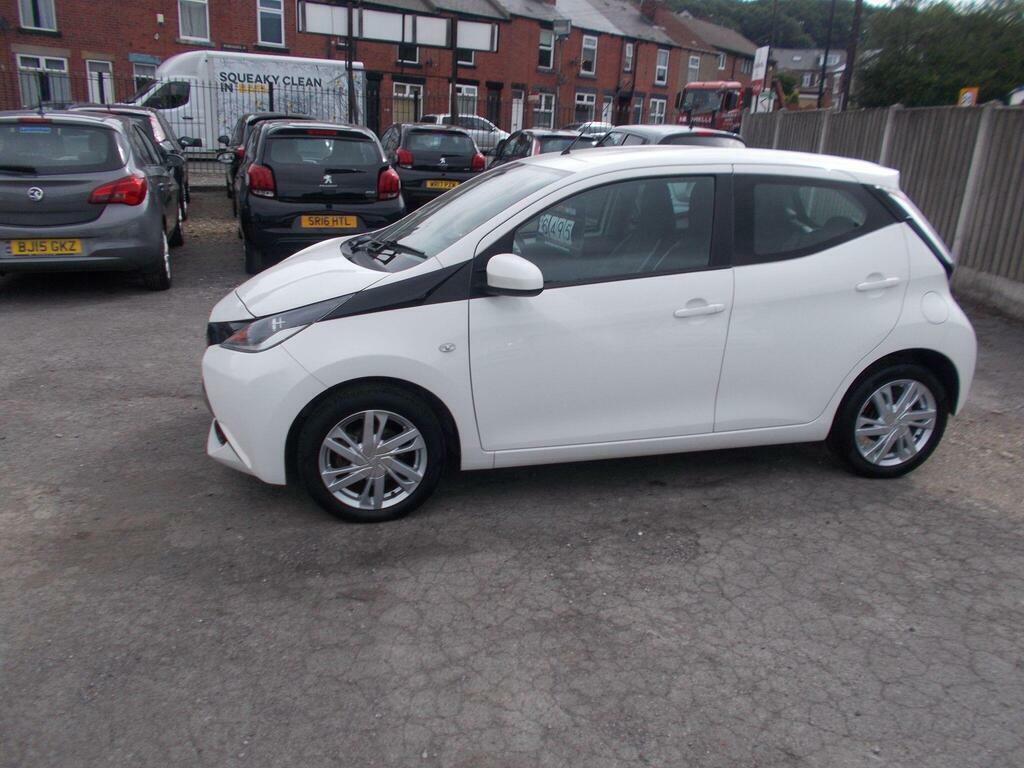 Toyota Aygo 1.0 Vvt-i X-pression Euro 6 White #4