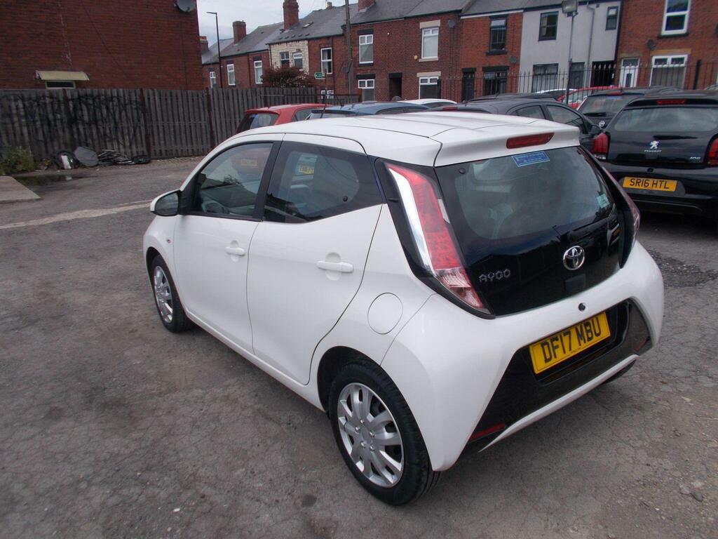 Toyota Aygo 1.0 Vvt-i X-play Euro 6 White #5