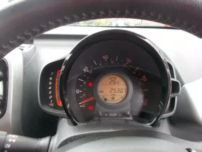 Toyota Aygo 1.0 Vvt-i X-pure White #14