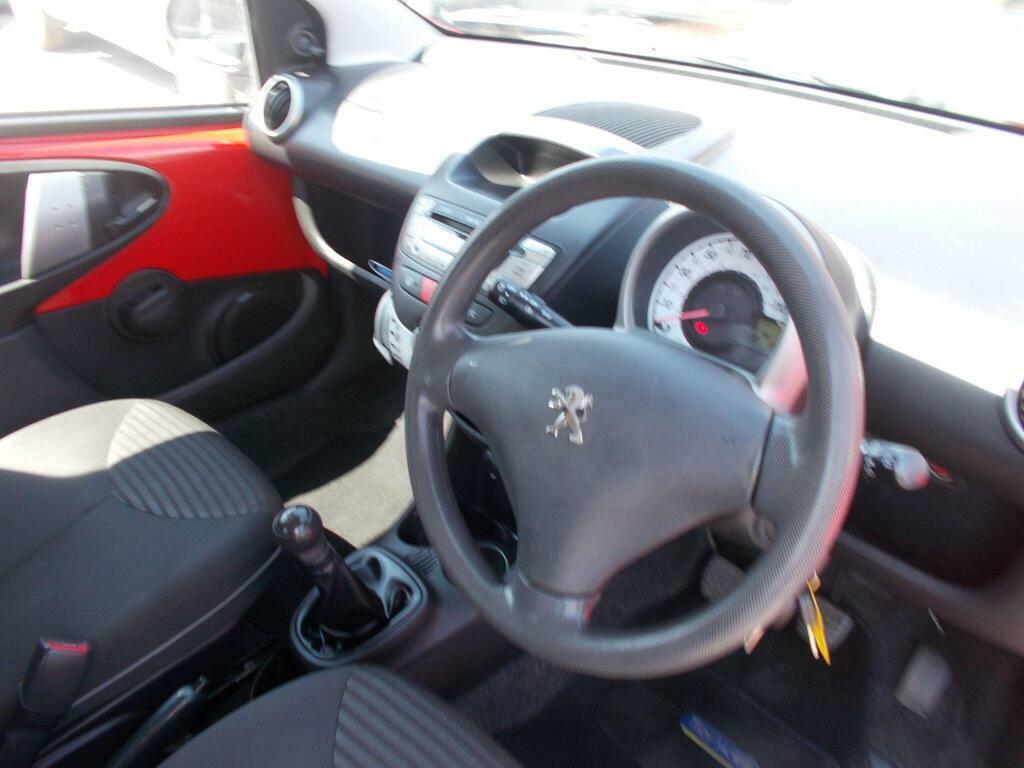 Peugeot 107 1.0 12V Active Hatchback 2 Tronic Euro Blue #9