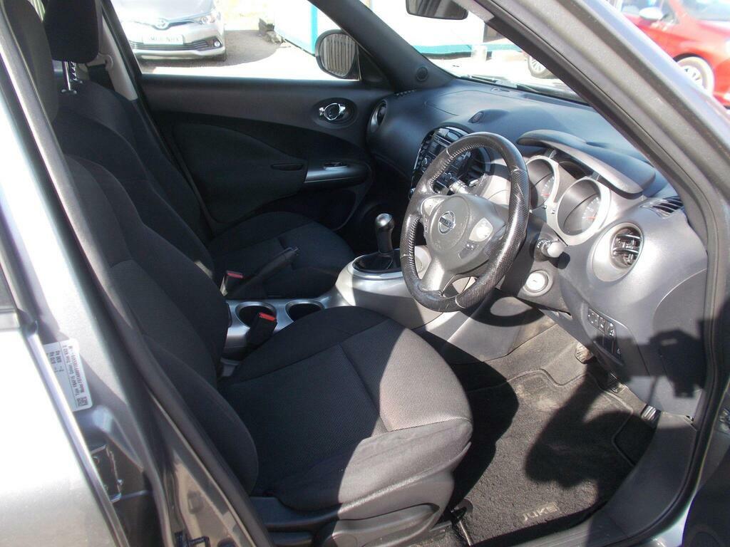 Nissan Juke Suv 1.6 White #11