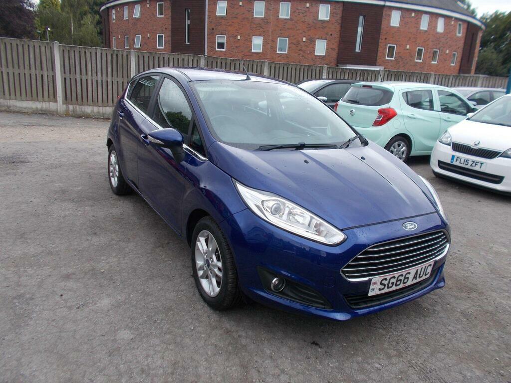 Ford Fiesta 1.0 Ecoboost Zetec Silver #1