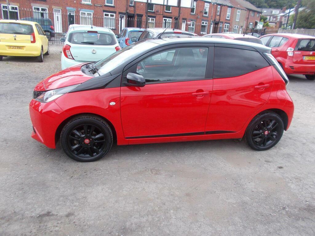 Toyota Aygo 1.0 Vvt-i X-cite 4 Red Bi-tone Euro 6 Red #4