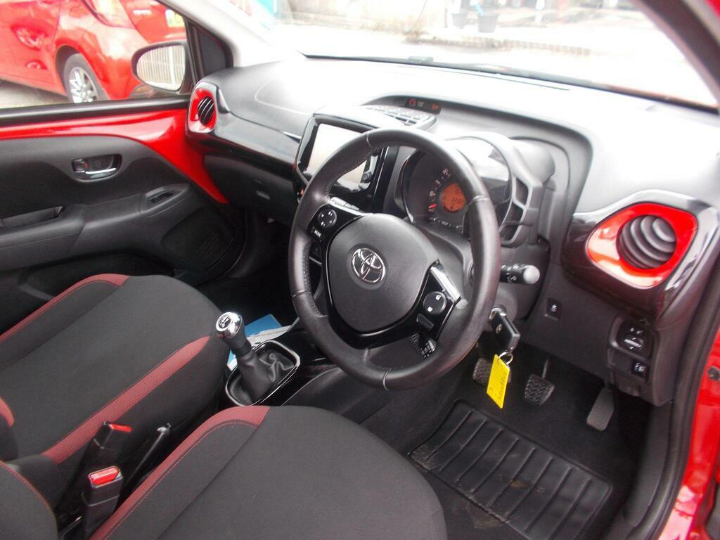 Toyota Aygo Hatchback 1.0 Vvt-i X-press 201767 Black #14