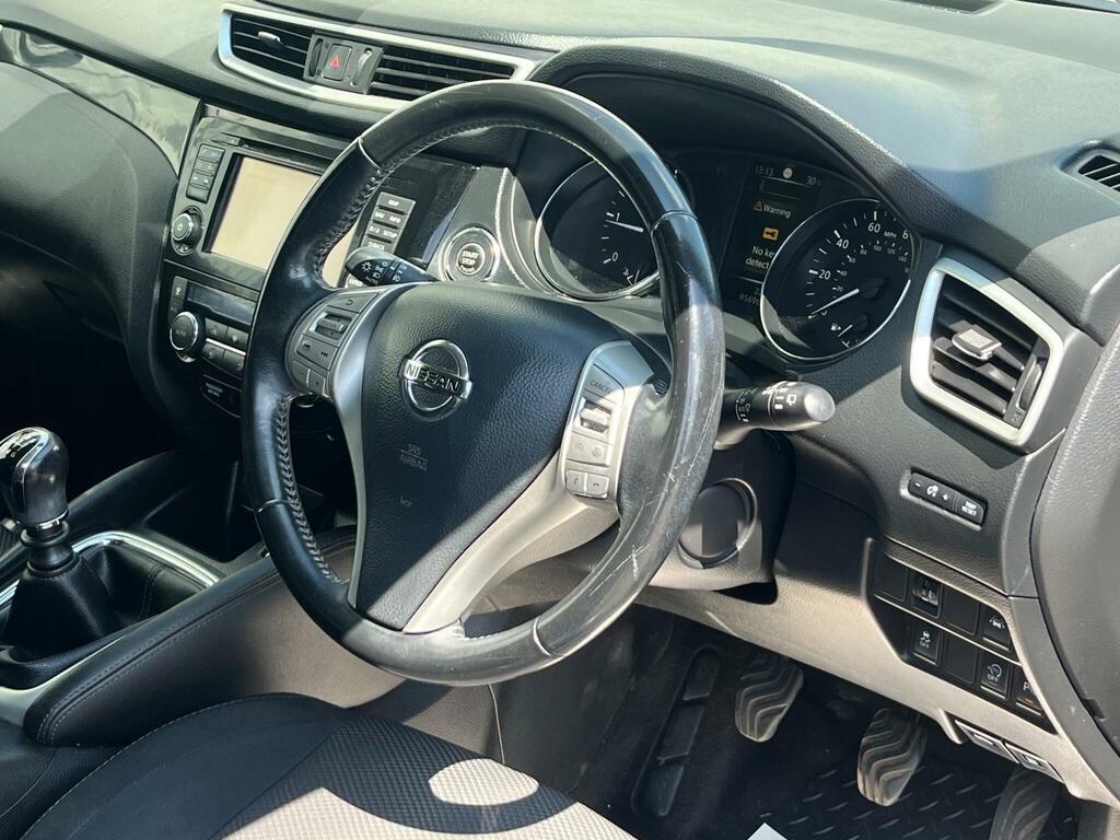 Nissan Qashqai N-tec Black #3
