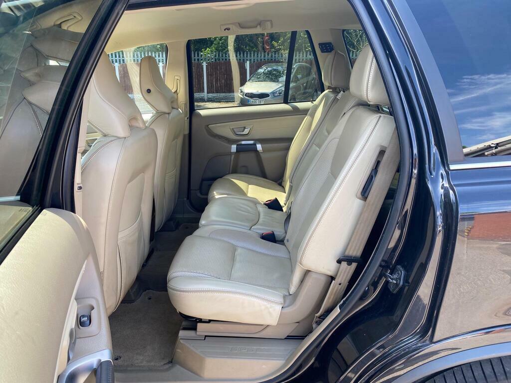 Volvo XC90 Executive Black #9