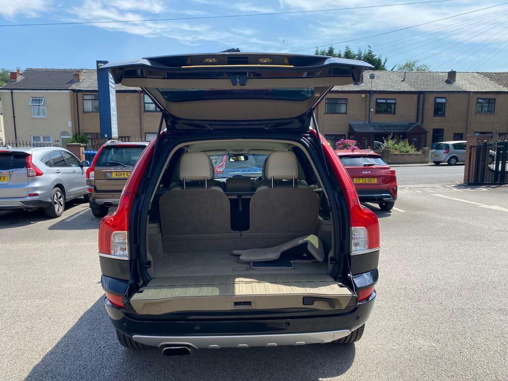 Volvo XC90 Executive Black #11