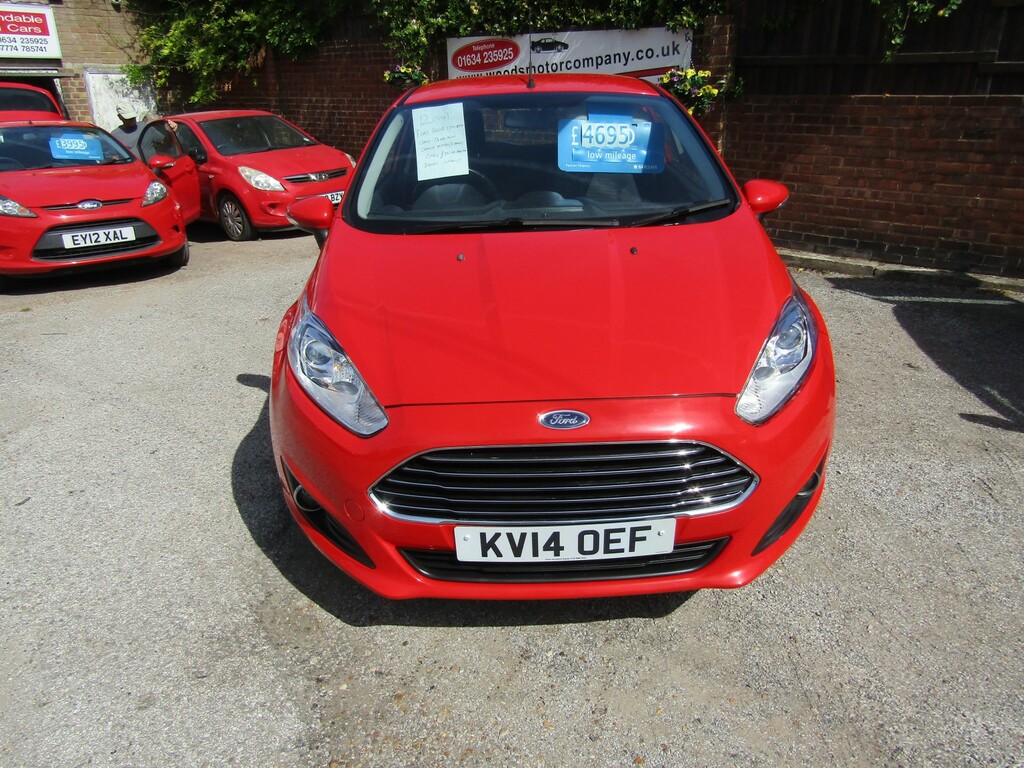 Ford Fiesta 1.25 Zetec 2 Former Keepers Only 73 000 Miles. Ser Red