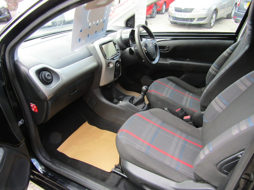 Peugeot 108 Active Silver #9
