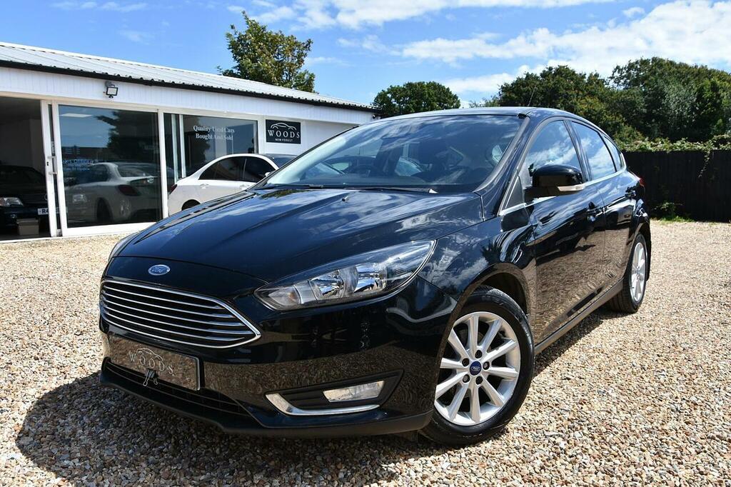 Ford Focus 1.0T Ecoboost Titanium Euro 6 Ss Black