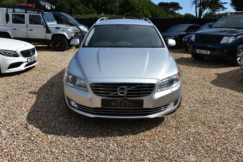Volvo V70 2.4 D5 Se Lux Estate Geartronic Euro 5 Silver #2