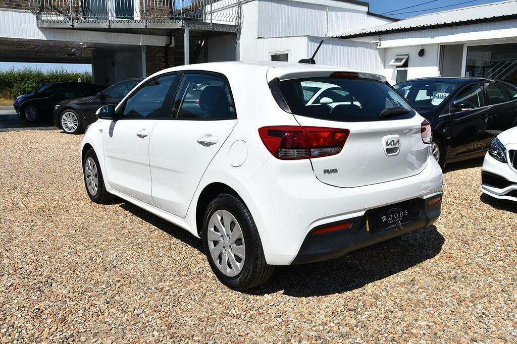 Kia RIO 1.2 1 Euro 6 Ss White #6