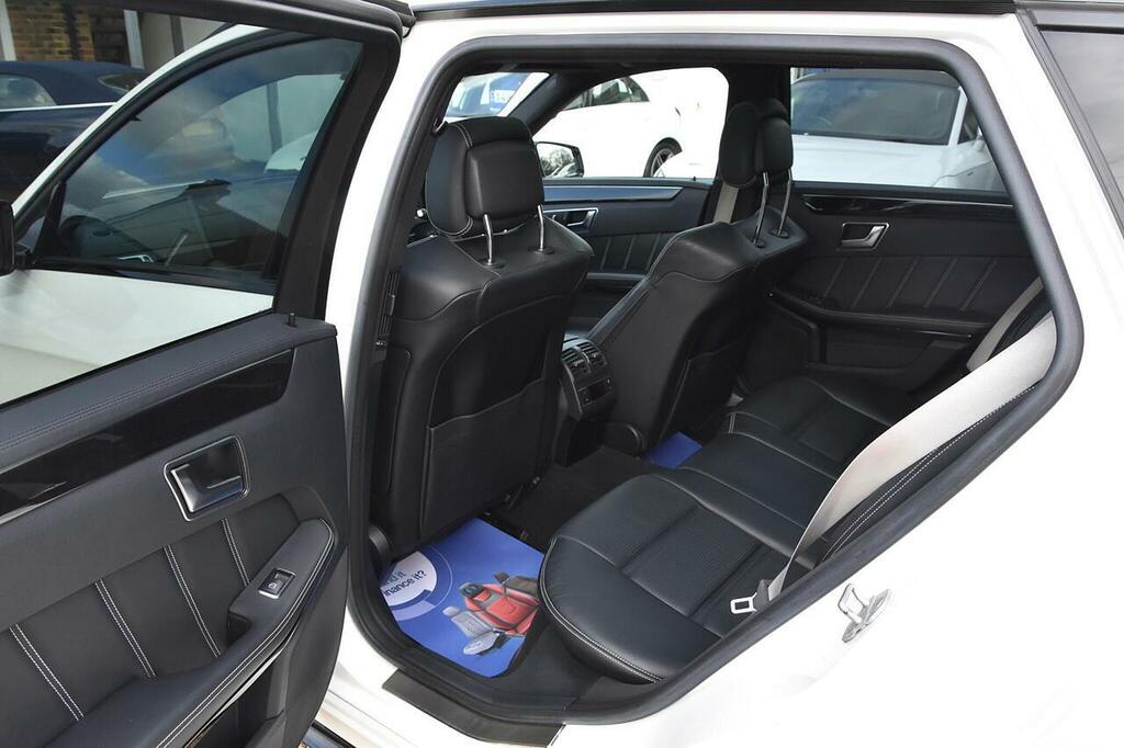 Mercedes-Benz E Class E220 Bluetec Amg Line 7G-tronic Silver #18